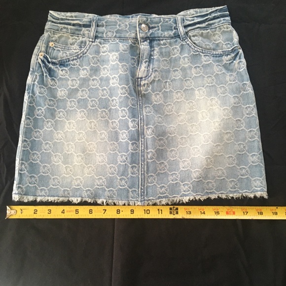 Michael Kors Denim skirt - Picture 3 of 7